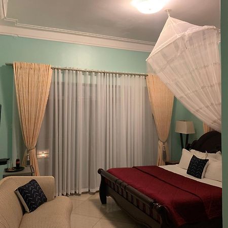 Lakepoint Villa Entebbe Esterno foto