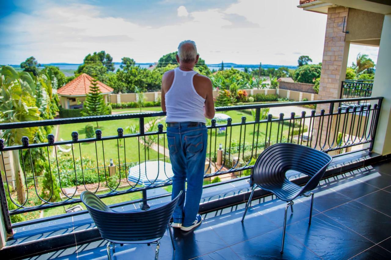 Lakepoint Villa Entebbe Esterno foto