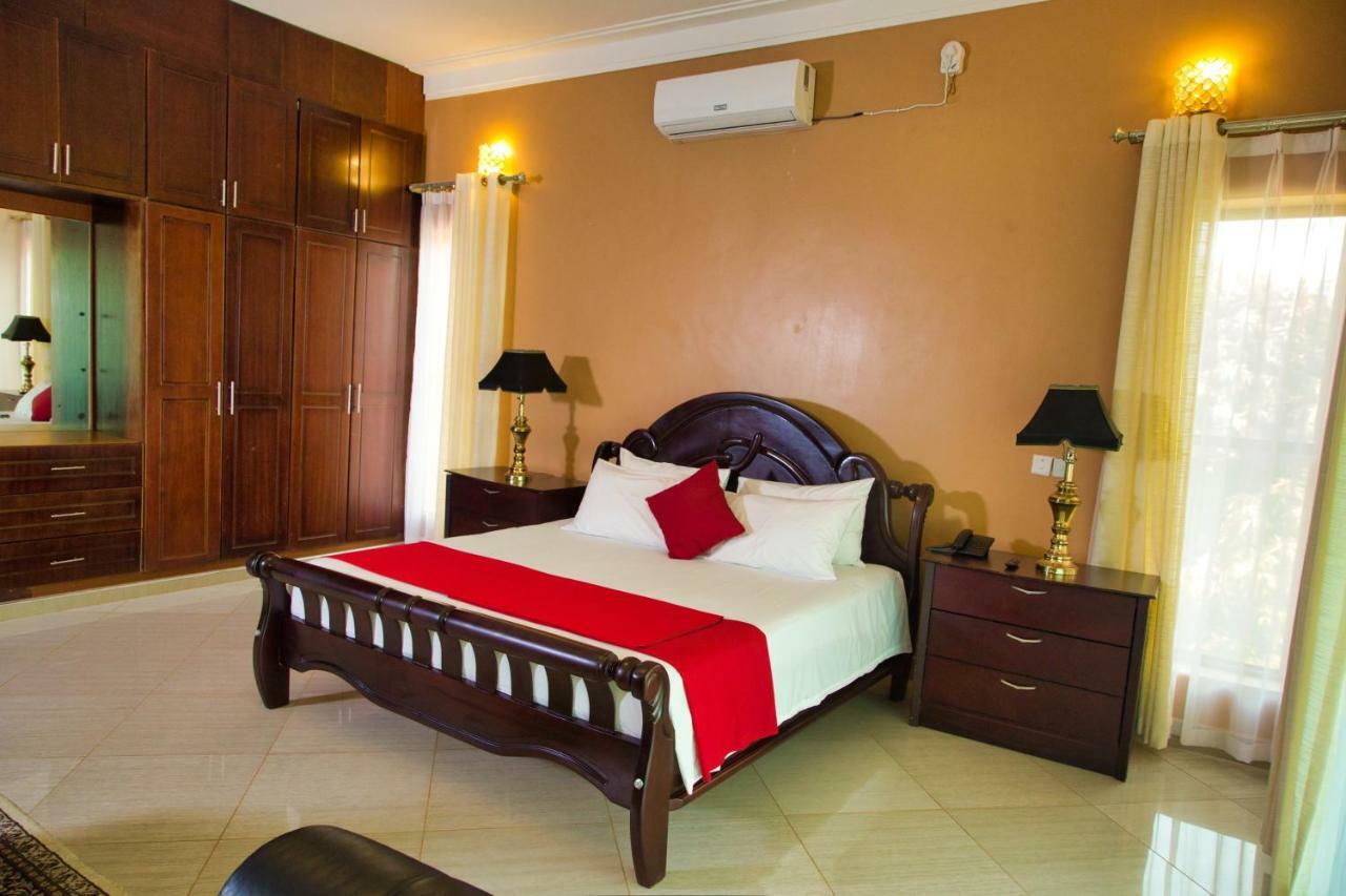 Lakepoint Villa Entebbe Esterno foto