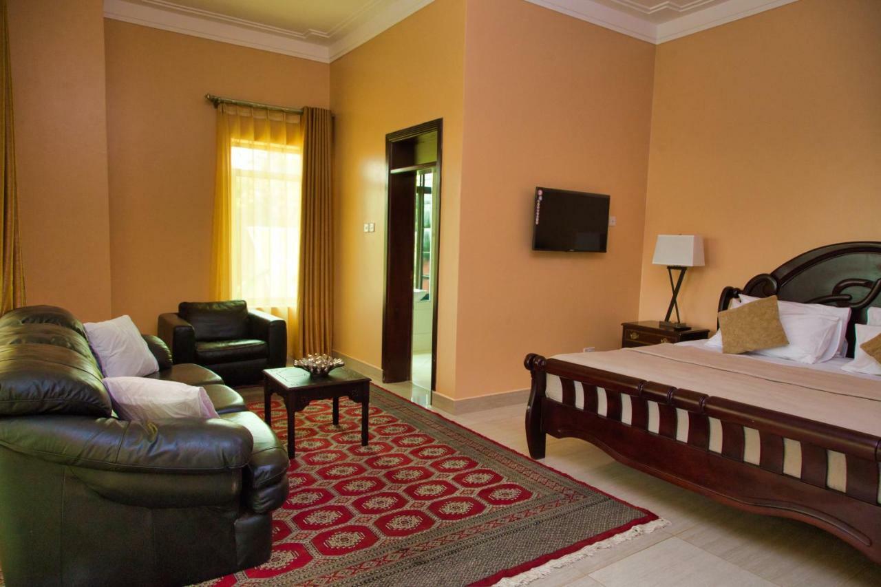 Lakepoint Villa Entebbe Esterno foto