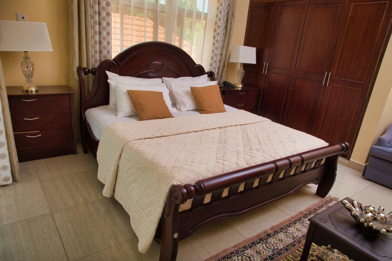 Lakepoint Villa Entebbe Esterno foto